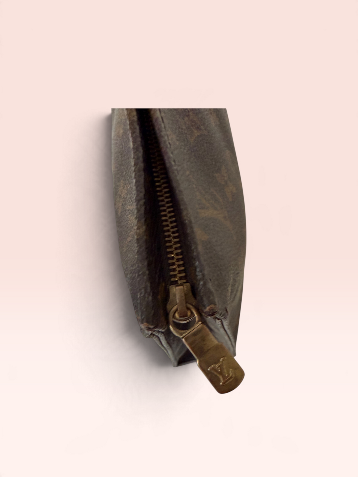 Louis Vuitton Monogram Canvas Toiletry 26 1991