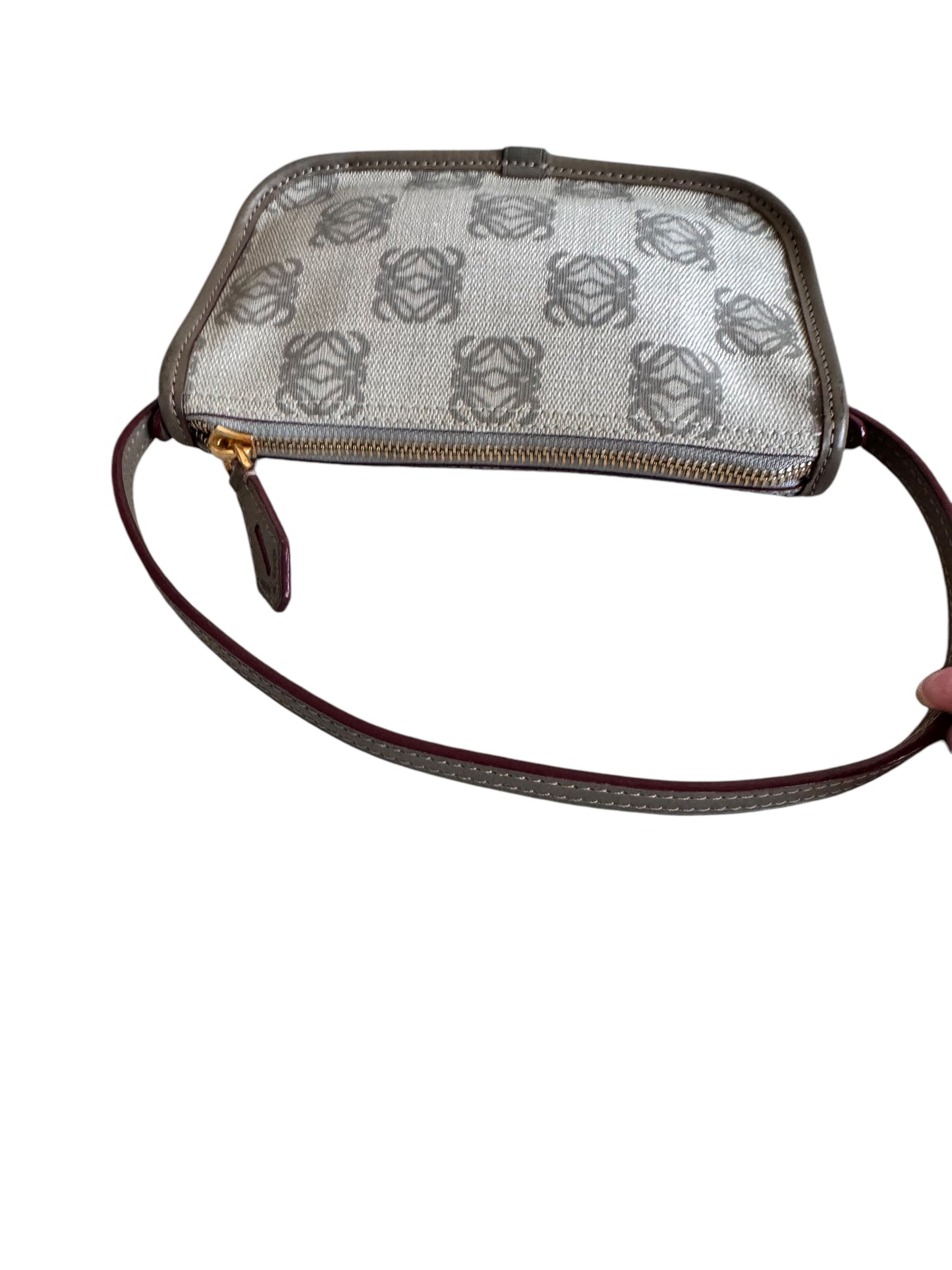 Loewe Anagram Logo Canvas Pochette (Gray)