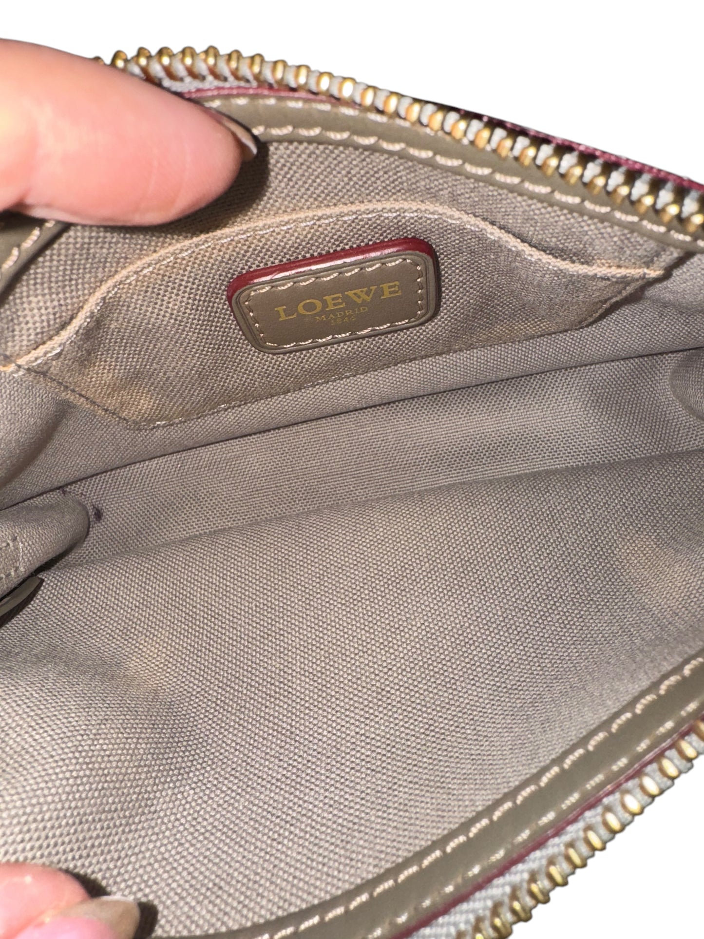 Loewe Anagram Logo Canvas Pochette (Gray)