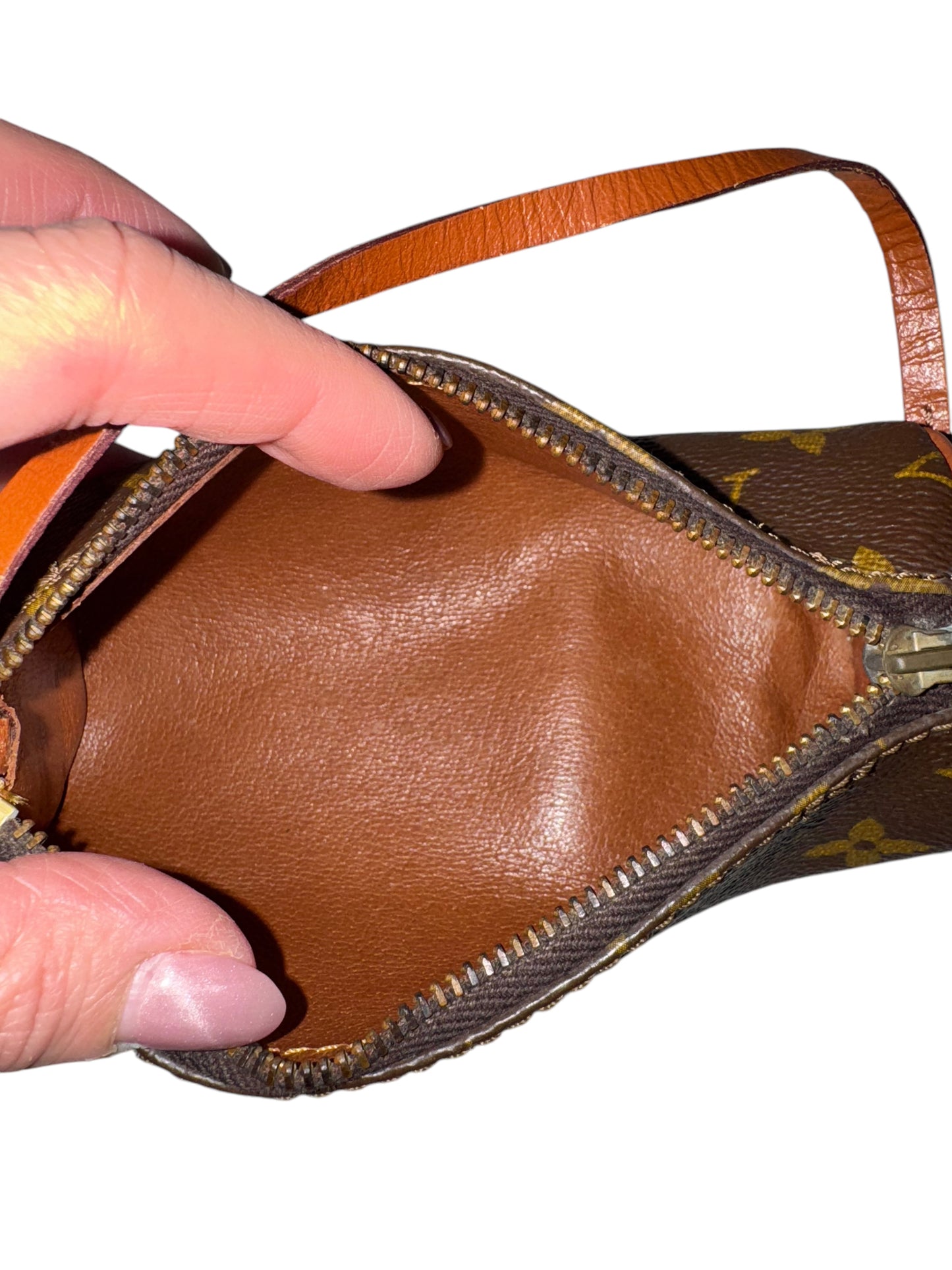 Louis Vuitton Monogram Canvas Papillon 26 (Caro)