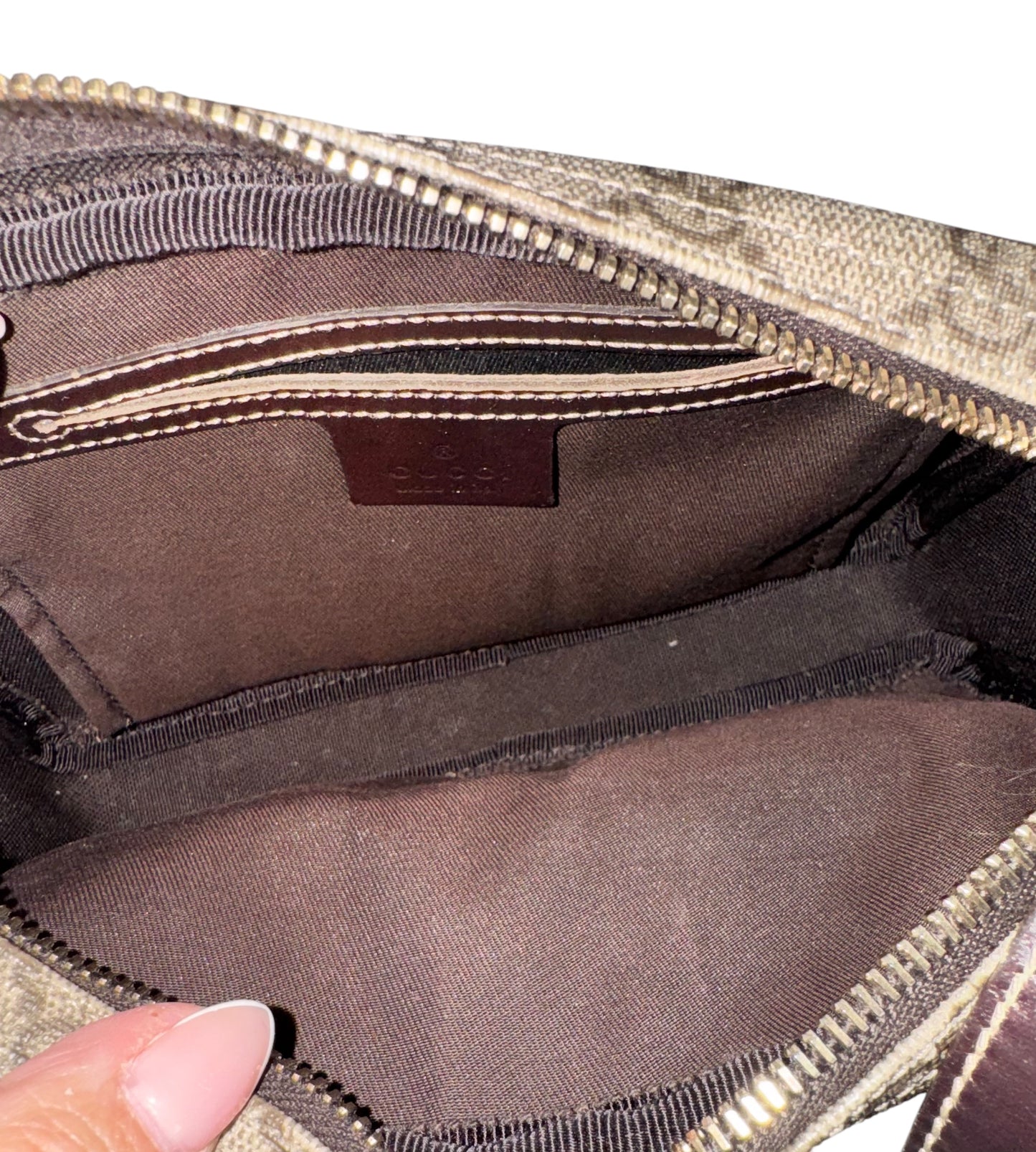 GUCCI GG Supreme Coated Canvas Crossbody Bag