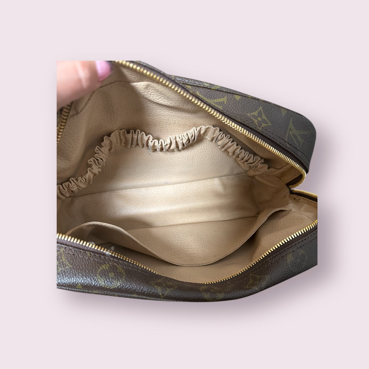 Louis Vuitton Monogram Canvas Vintage Trousse 28