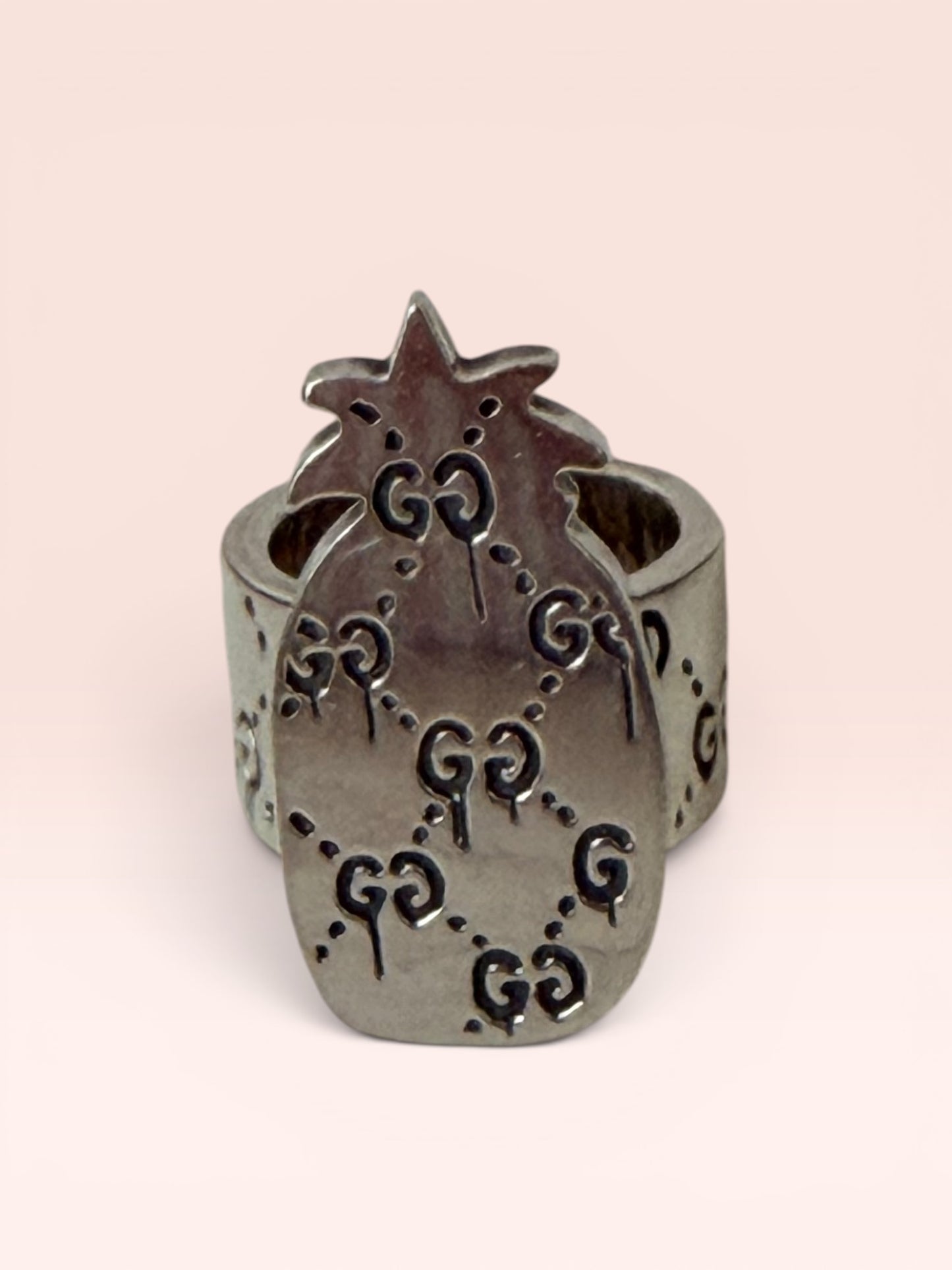 Gucci Sterling Silver Ghost Pineapple Motif Ring