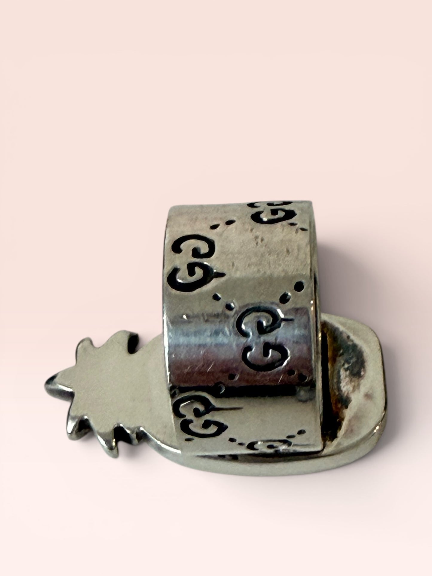 Gucci Sterling Silver Ghost Pineapple Motif Ring