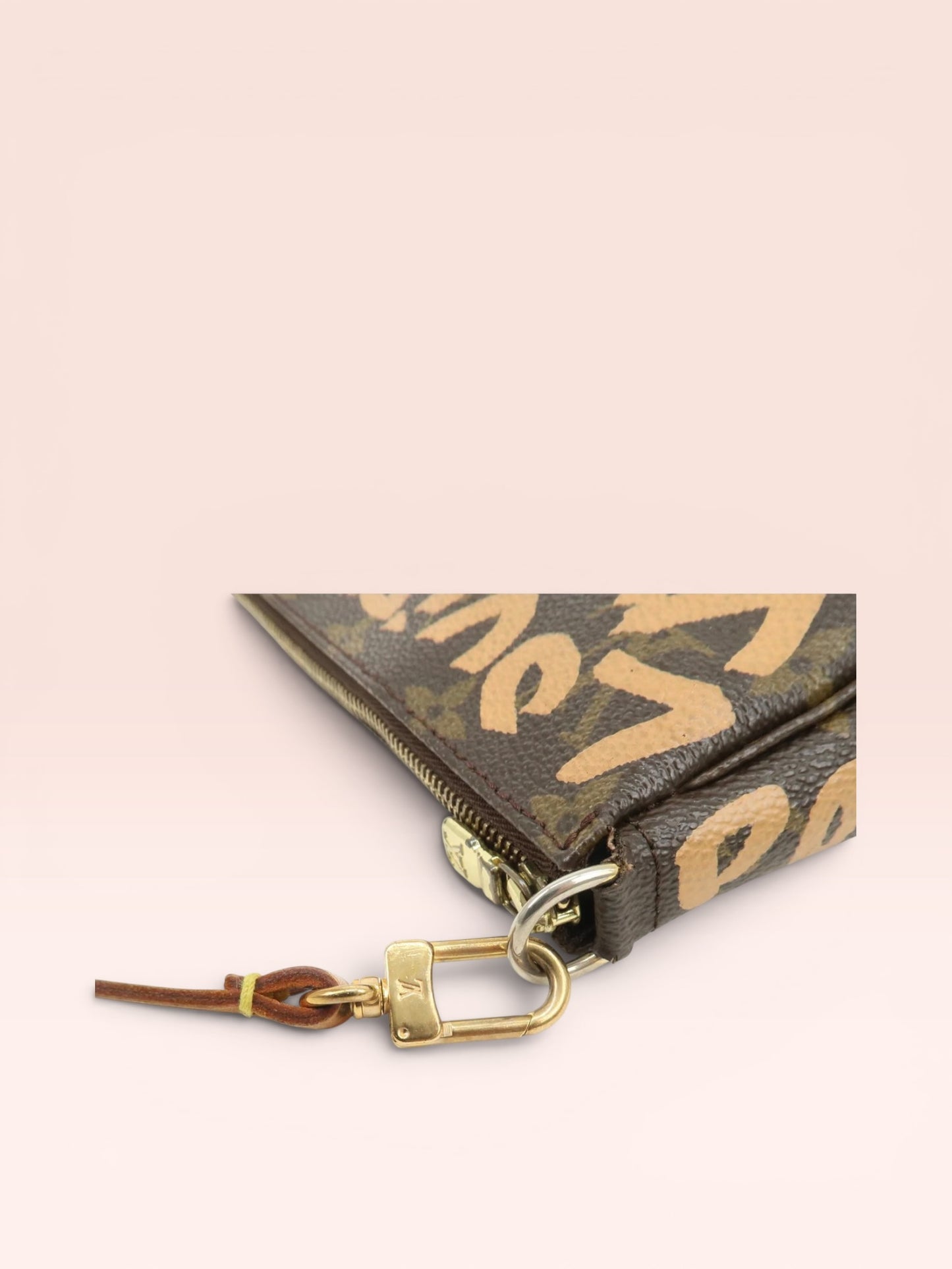 Louis Vuitton Monogram Canvas Graffiti Pochette Accessories 2001