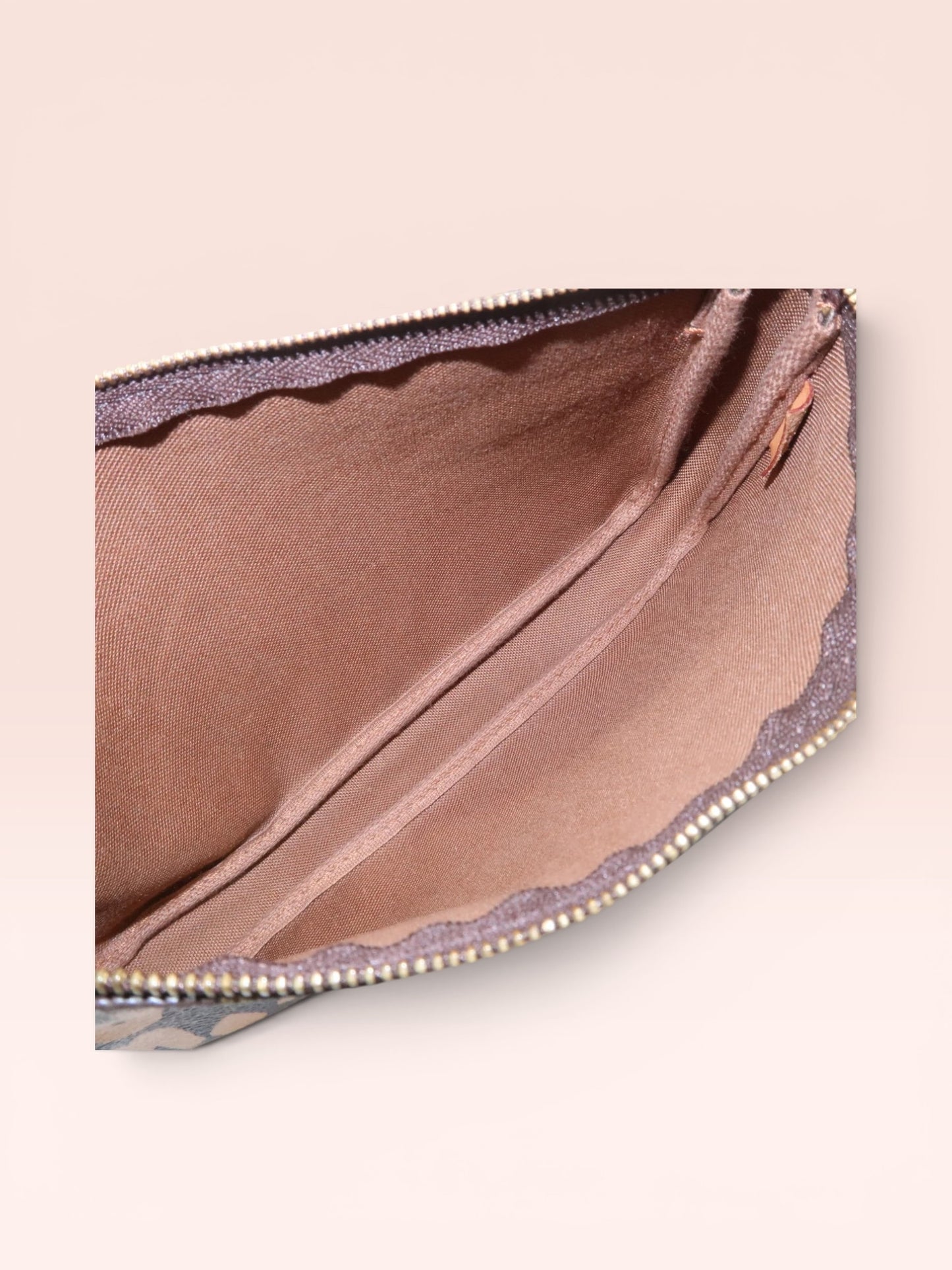 Louis Vuitton Monogram Canvas Graffiti Pochette Accessories 2001