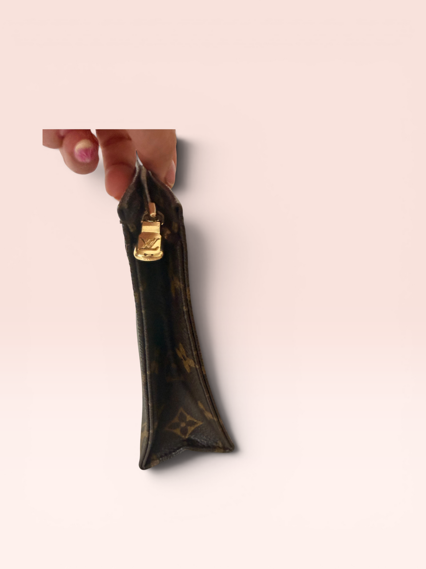 Louis Vuitton Monogram Canvas 0200 Toiletry 19 2007