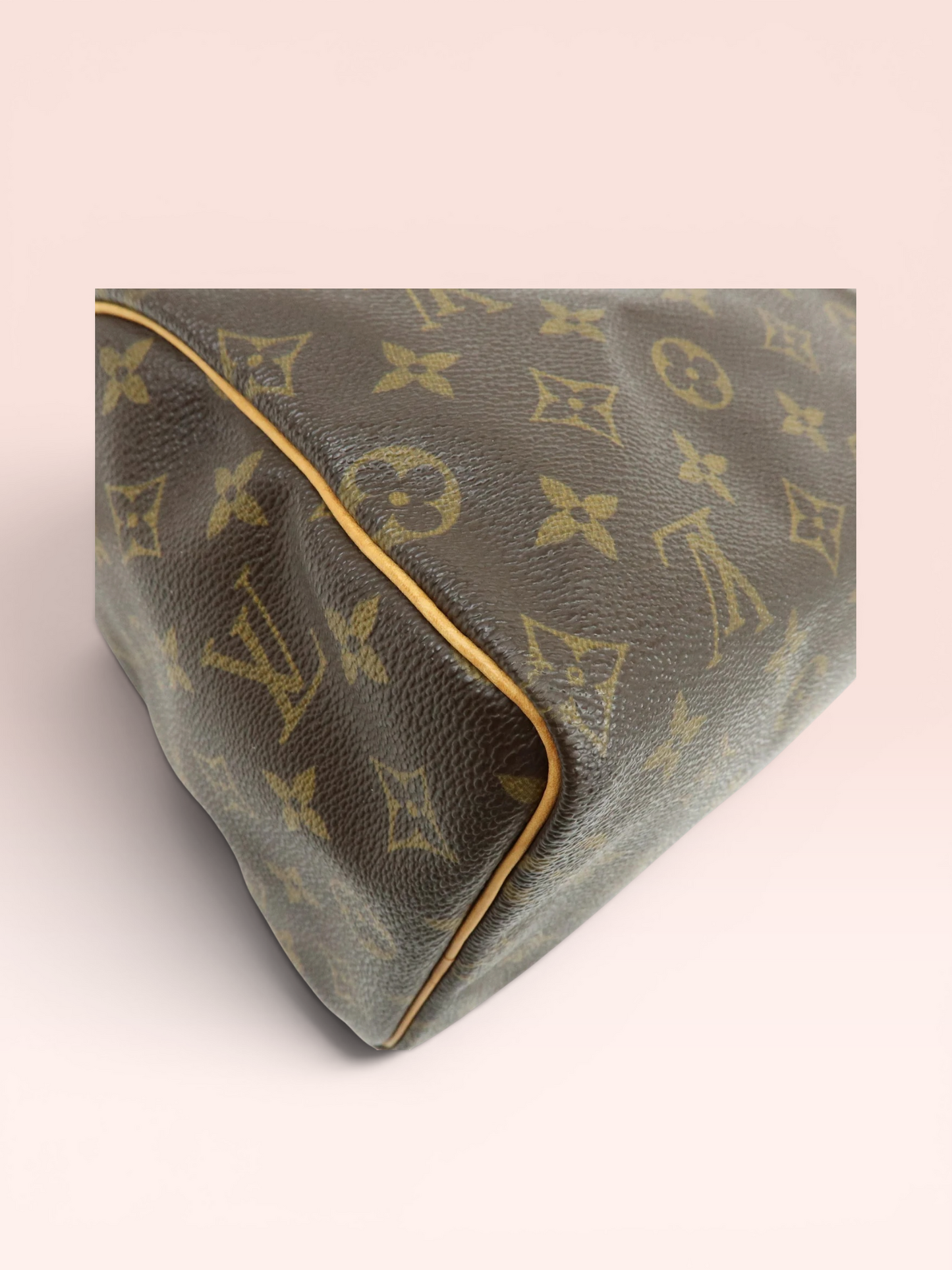 Louis Vuitton Monogram Canvas Speedy 25 2002 w/ Lock & Key
