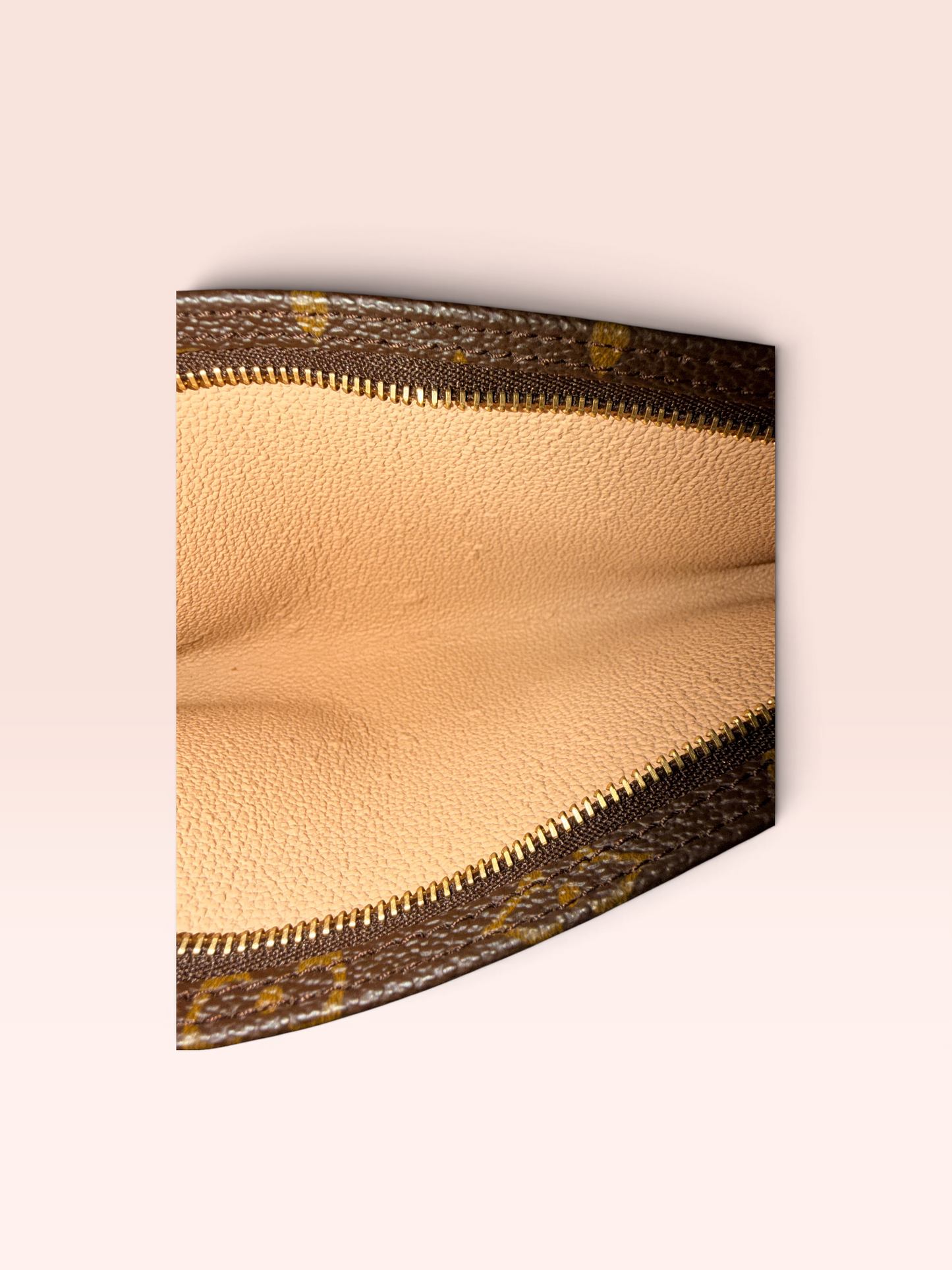 Louis Vuitton Monogram Canvas 0204 Bucket Pouch 2001