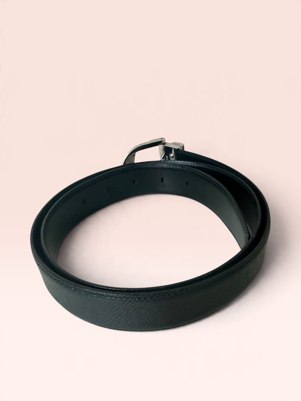 Louis Vuitton Taiga Leather Belt (Black) 2004 Size 95 36"-40"