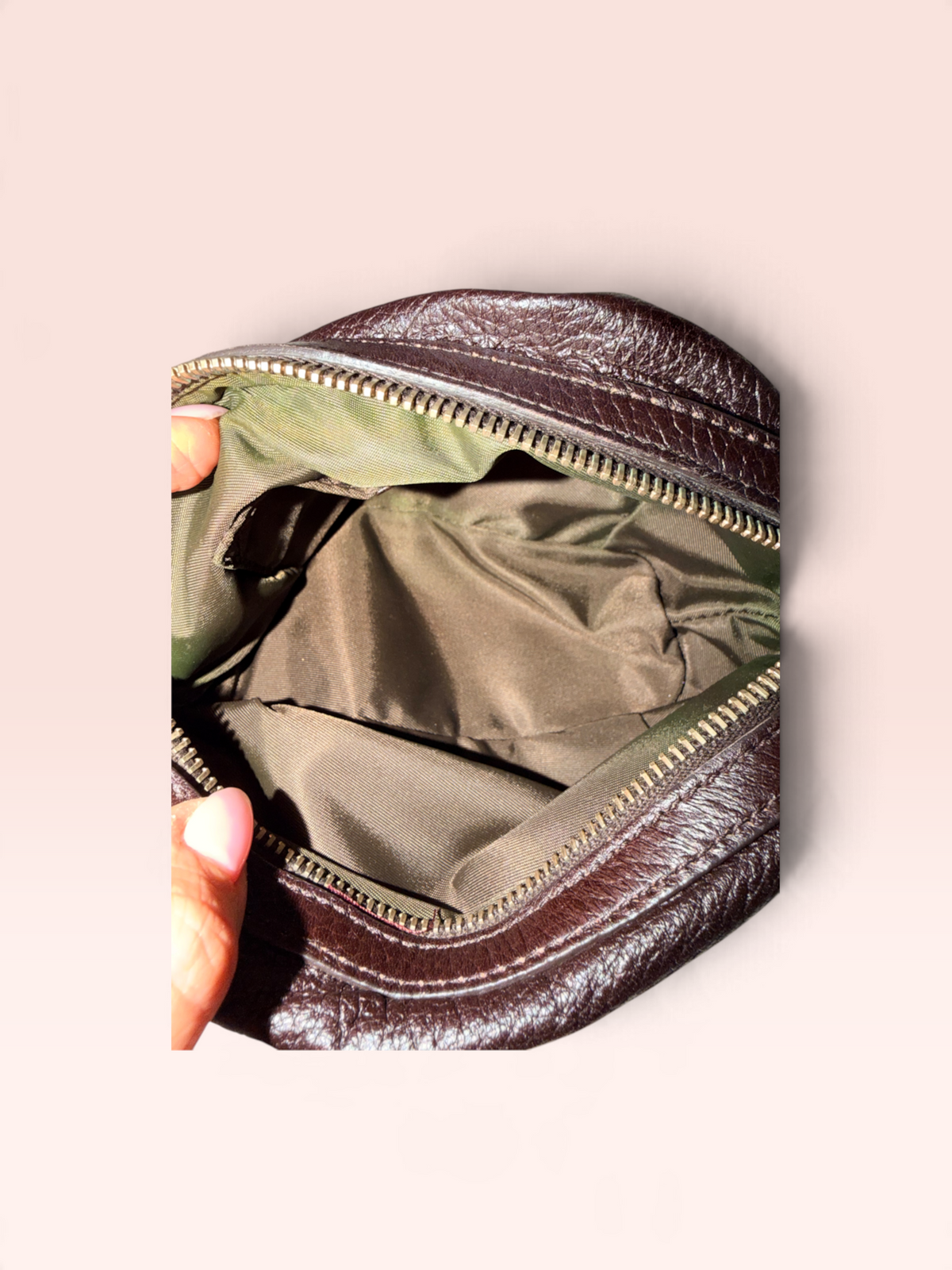Gucci Grained Calfskin Bamboo Cosmetic Pouch (Dark Brown)