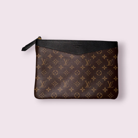 Louis Vuitton Monogram Canvas Daily Pouch (Full Set)
