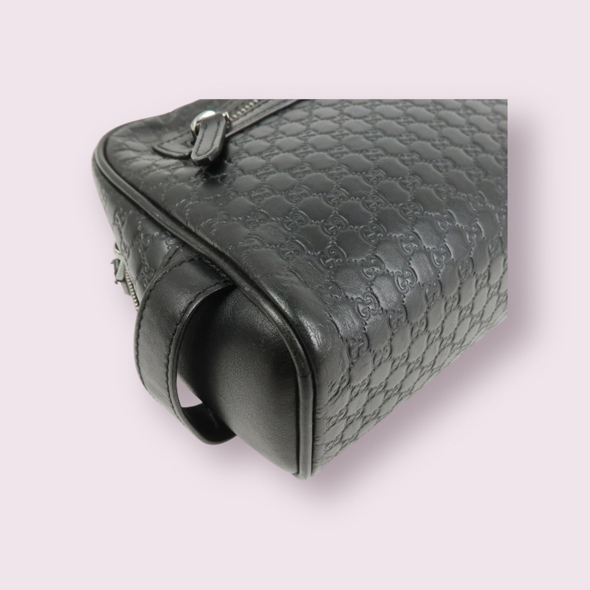 Gucci MicroGuccissima Leather Toiletry Pouch (Black)