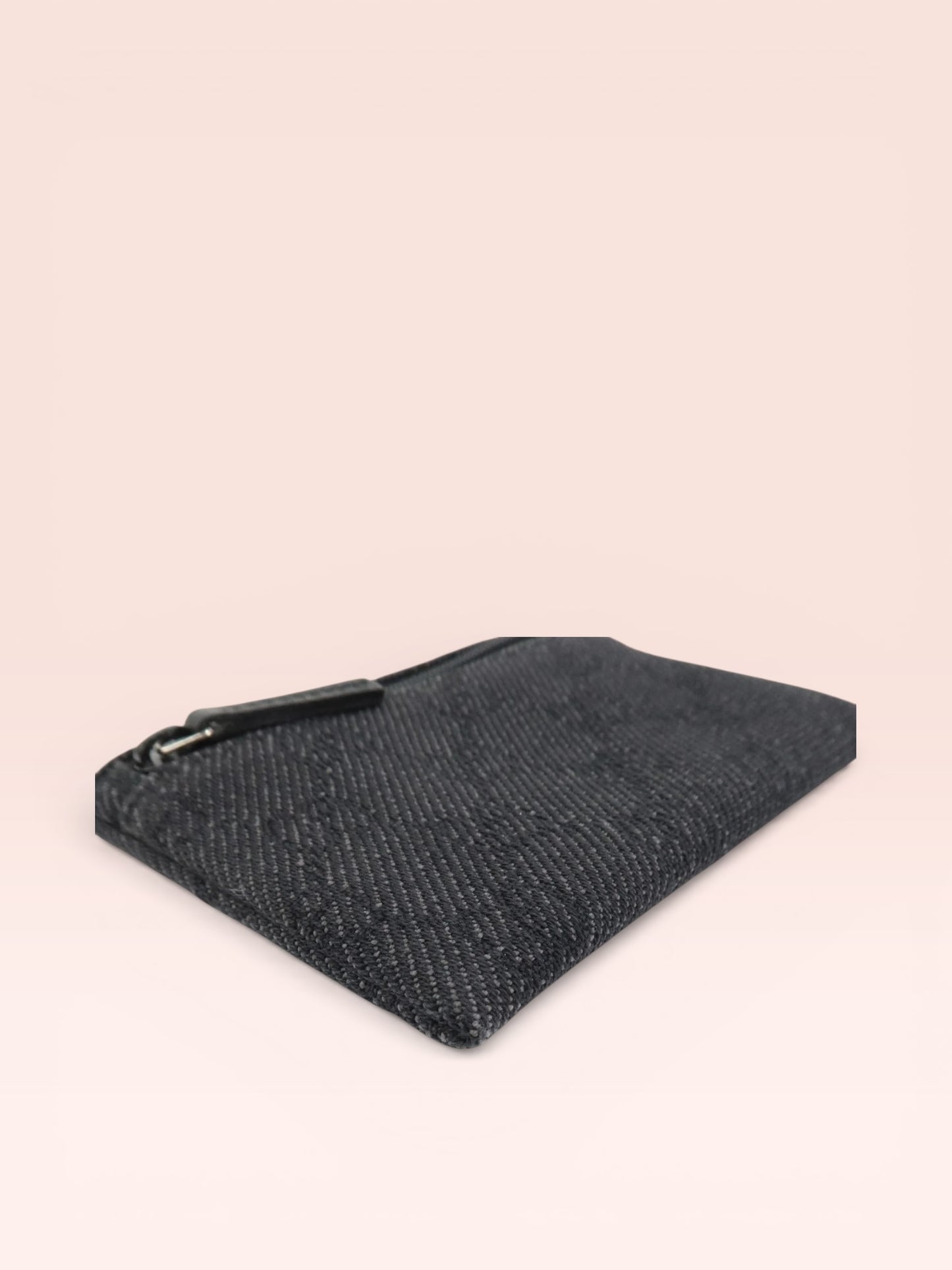 Gucci GG Canvas Zip Pouch (Dark Grey)