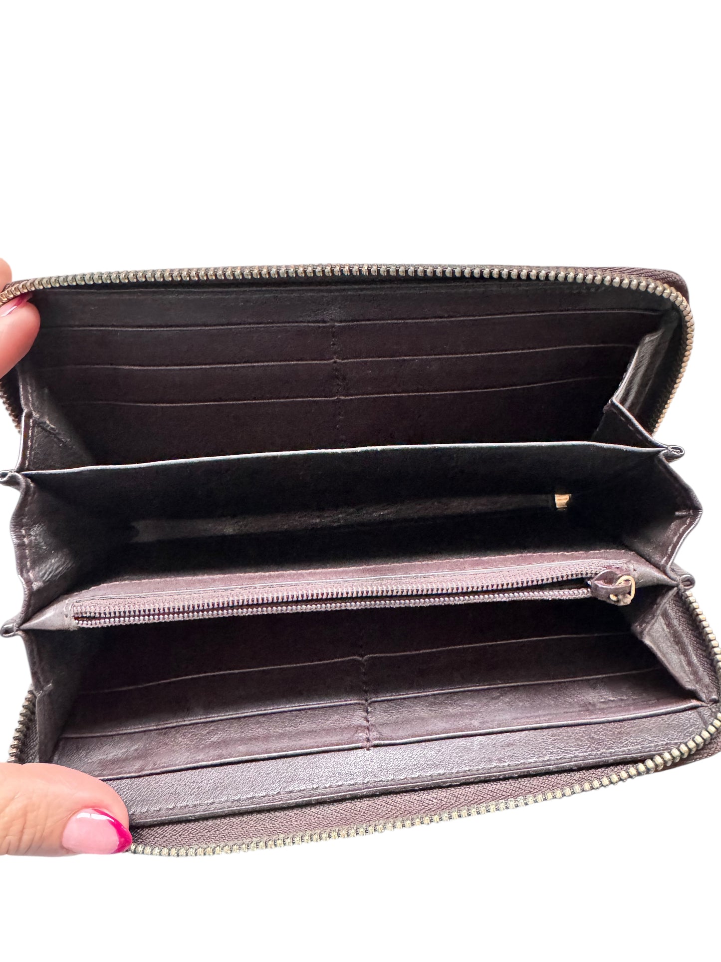 Gucci Guccissima Margaux Calfskin Metal Bar Zip Around Wallet Brown
